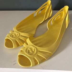 Gucci jelly flats